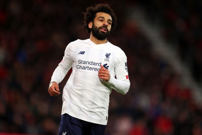 Mohamed Salah asks Liverpool to sign a new striker as contract negotiations continue .