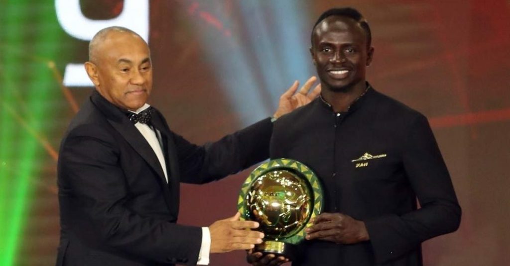 Sadio Mane with the African Player of the Year award.