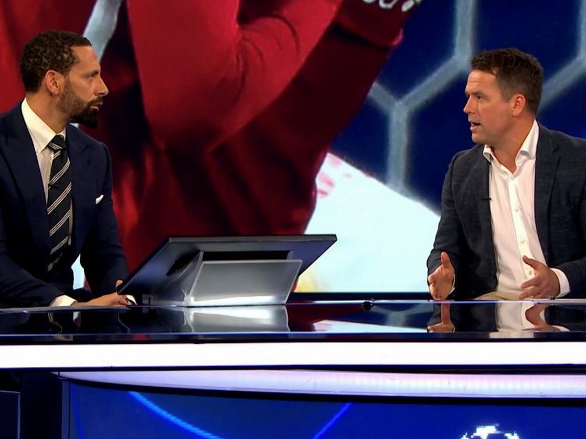 Michael Owen uses Liverpool example to hit out at Manchester United.