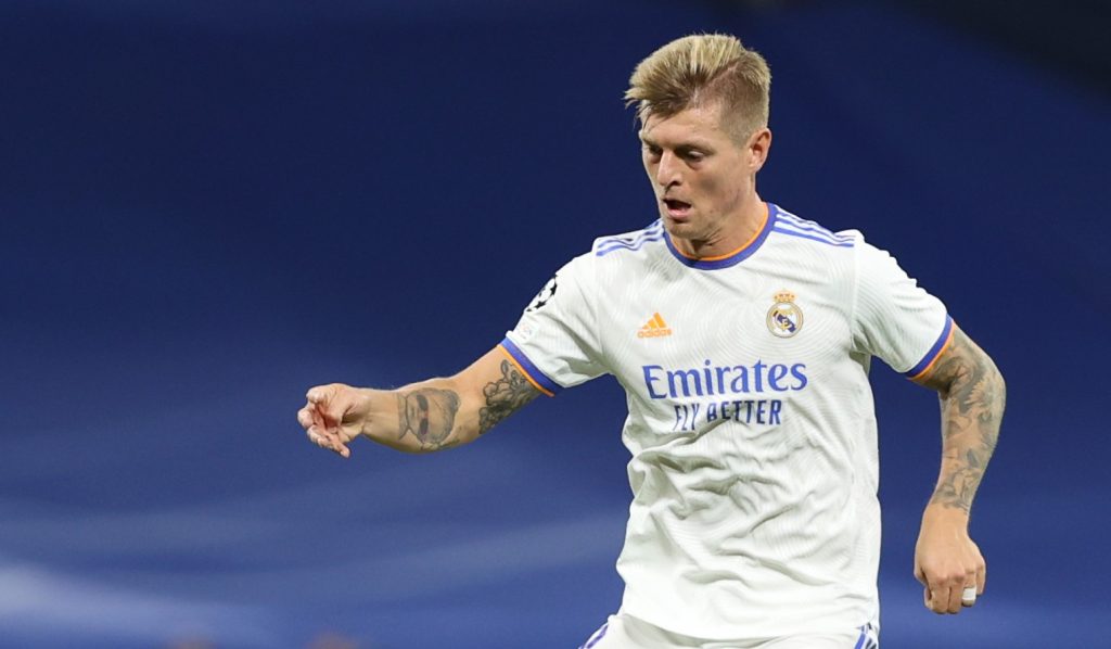 Liverpool manager Jurgen Klopp has promised Toni Kroos that he’d make an offer to sign him in the summer. .