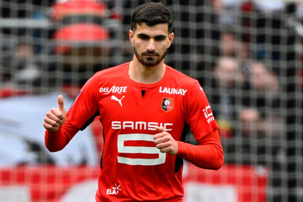 Liverpool join race for Ligue 1 side Rennes star Martin Terrier. 