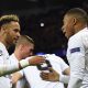 Paris Saint-Germain's Neymar (L) celebrates with Kylian Mbappe. (Photo by FRANCK FIFE/AFP via Getty Images)