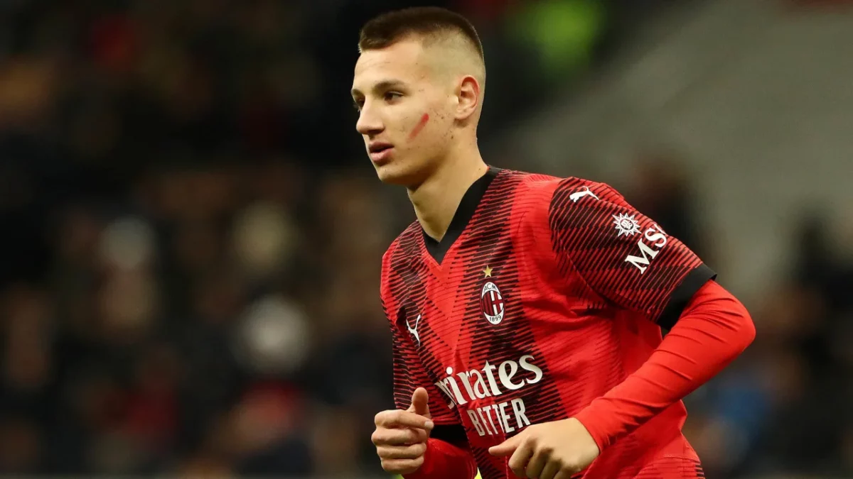 Liverpool to battle several top clubs for the signature of AC Milan prodigy Francesco Camarda. (Marco Luzzani/Getty Images)