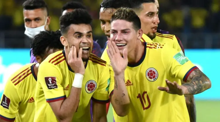 Former Everton star James Rodriguez praises Liverpool star Luis Diaz on social media.