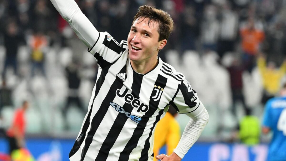 Juventus legend Alessio Tacchinardi has advised the club to reconsider before letting Federico Chiesa depart for Liverpool