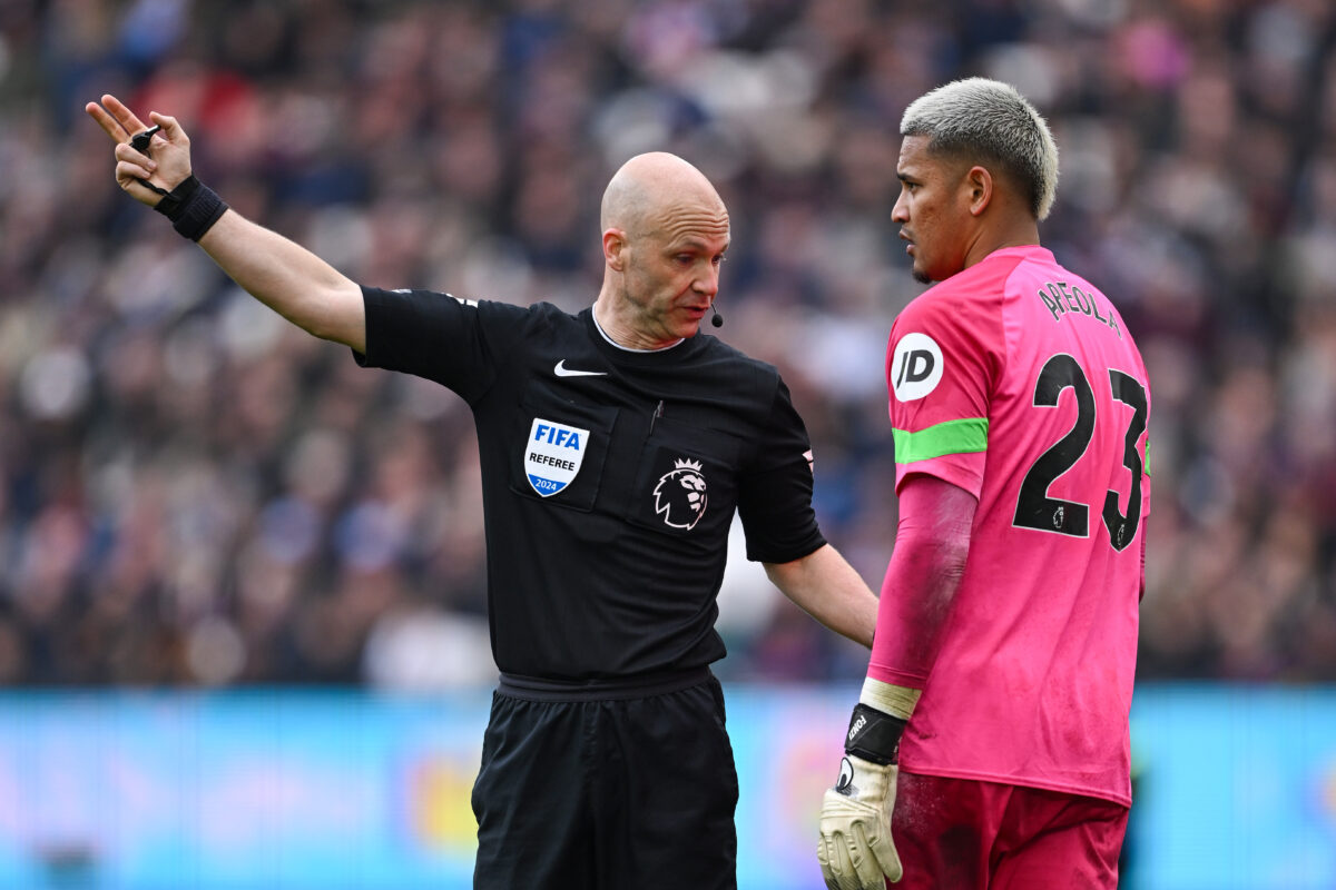 LONDON, ENGLAND - APRIL 27: Referee Anthony Taylor gestures as he talks with Alphonse Areola of West Ham United during the Premier League match between West Ham United and Liverpool FC at London Stadium on April 27, 2024 in London, England. (Photo by Mike Hewitt/Getty Images) (Photo by Mike Hewitt/Getty Images)