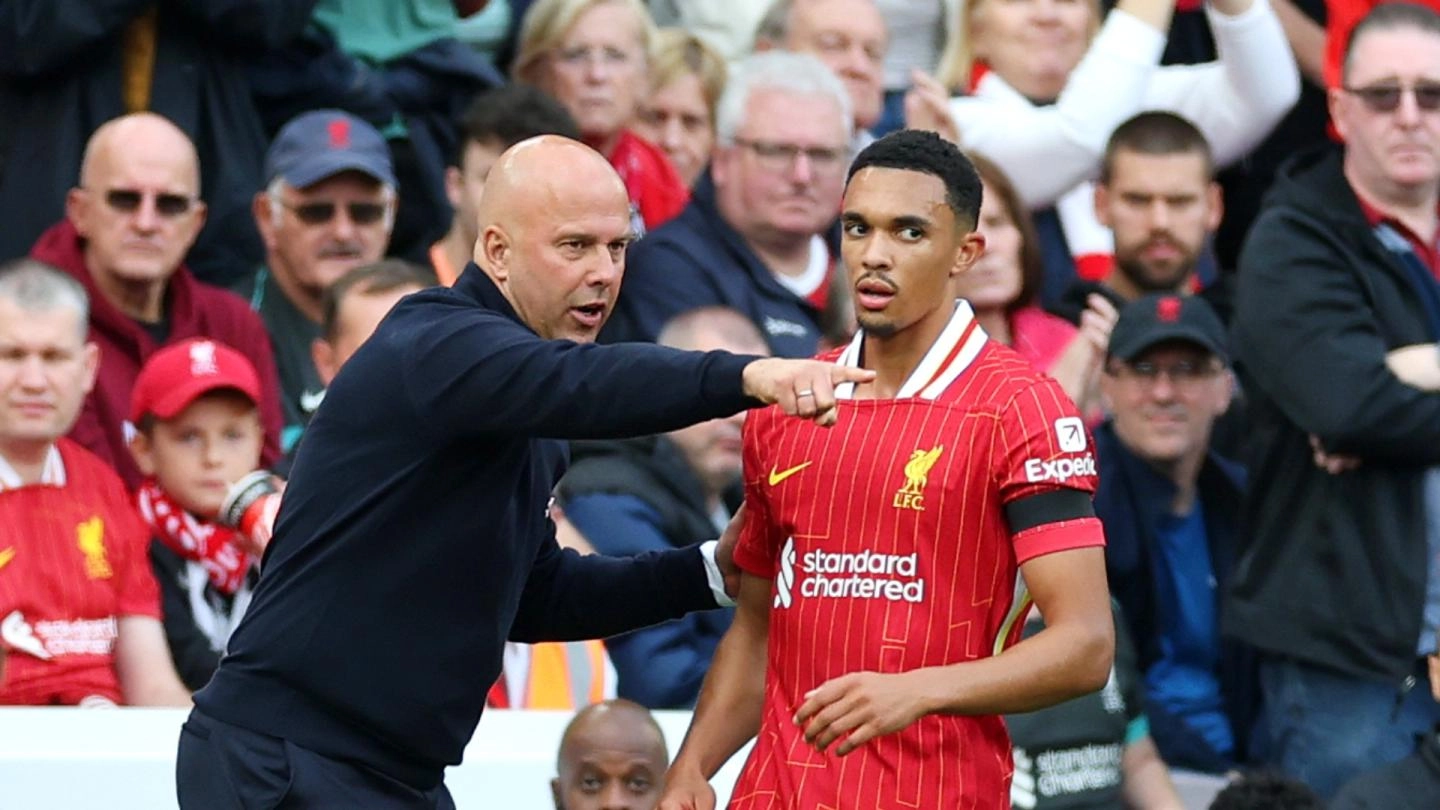 Liverpool manager Arne Slot and vice-captain Trent Alexander-Arnold (Credit: Liverpoolfc.com)