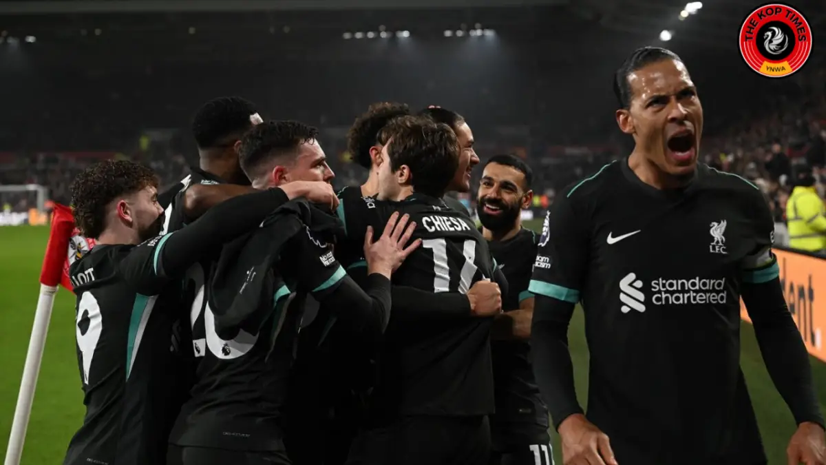 Liverpool team celebrating Darwin Nunez's second goal against Brentford.